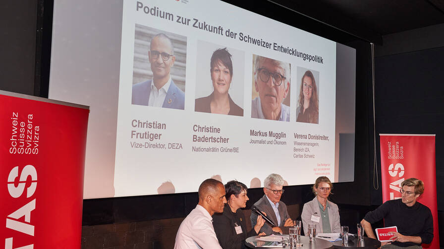 Ein hochkarätiges Podium diskutierte den aktuellen und zukünftigen Rahmen der Schweizer Entwicklungspolitik.