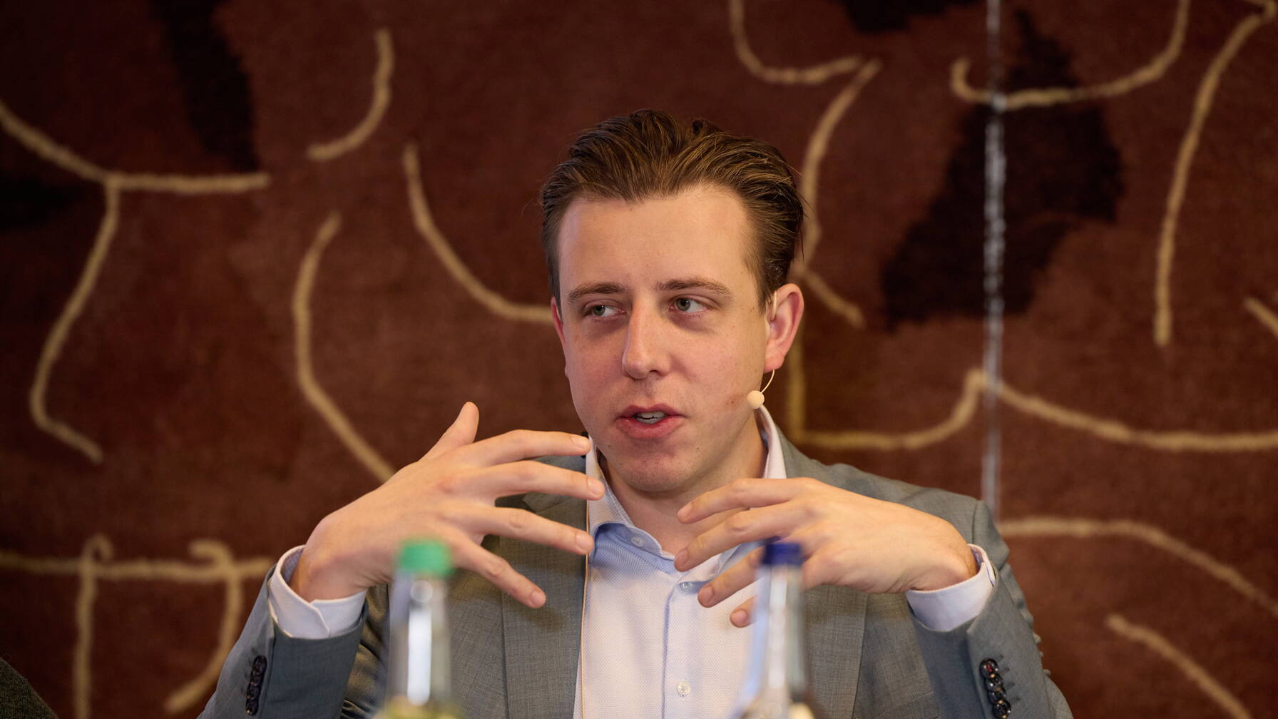 Till Kellerhoff is a Program Director at the Club of Rome. During the debate, he emphasised that wealthy countries such as Switzerland bear an even greater responsibility to provide assistance to those adversely affected by climate change.