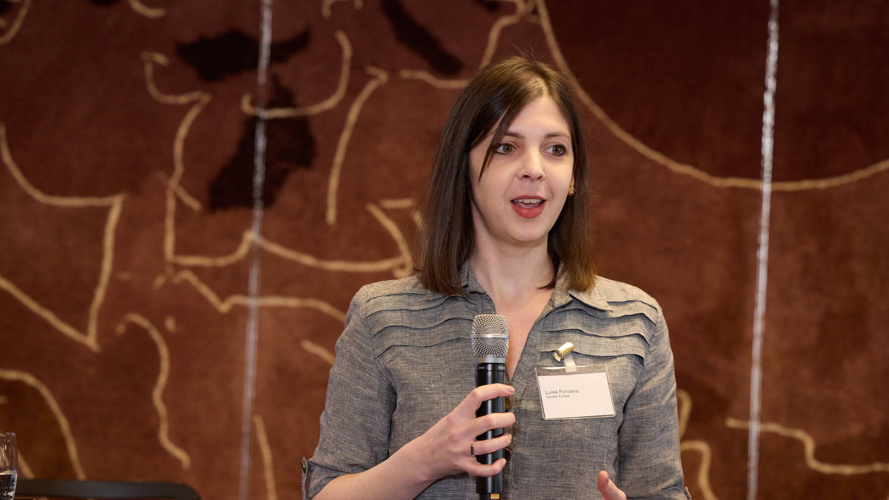 Luisa Fondello from Caritas Europa had the difficult task of summarising the debate and presenting the key findings. For her, she said, one of the most pressing questions was how concrete projects at the local level can really protect the environment, but also be inclusive and benefit local communities.