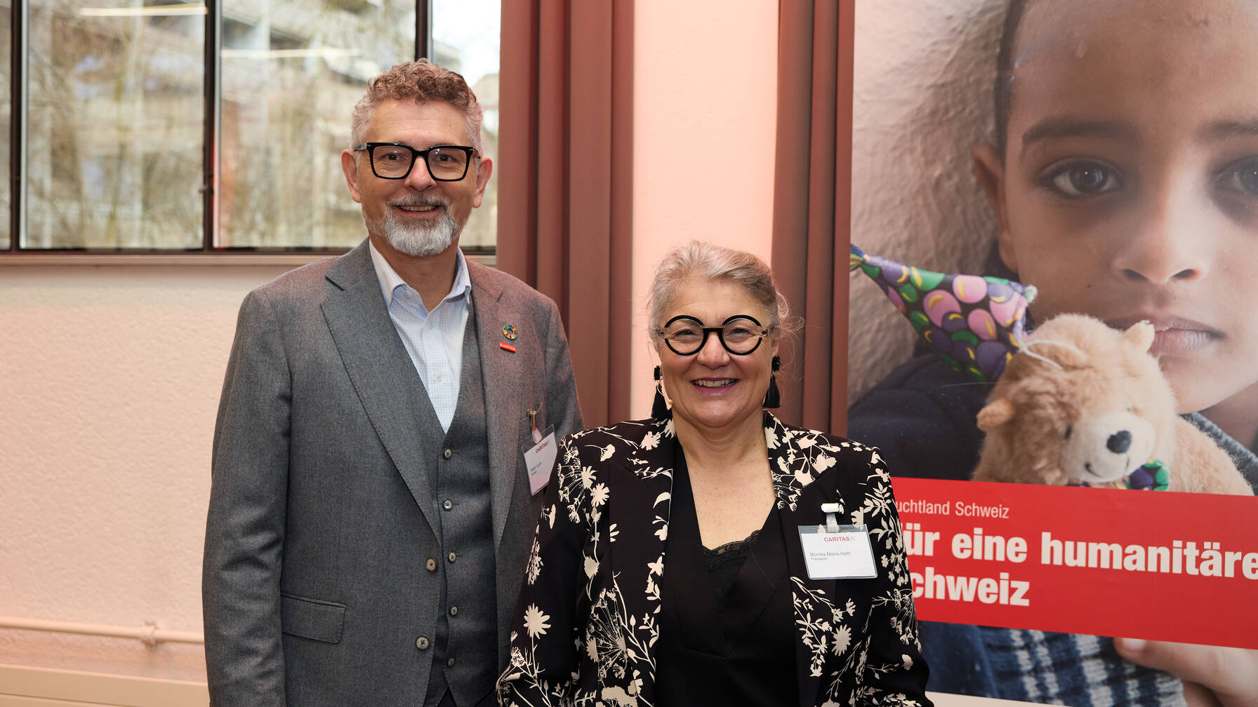 Le directeur de Caritas Peter Lack s’entretient avec Monika Maire-Hefti, présidente de Caritas Suisse. 