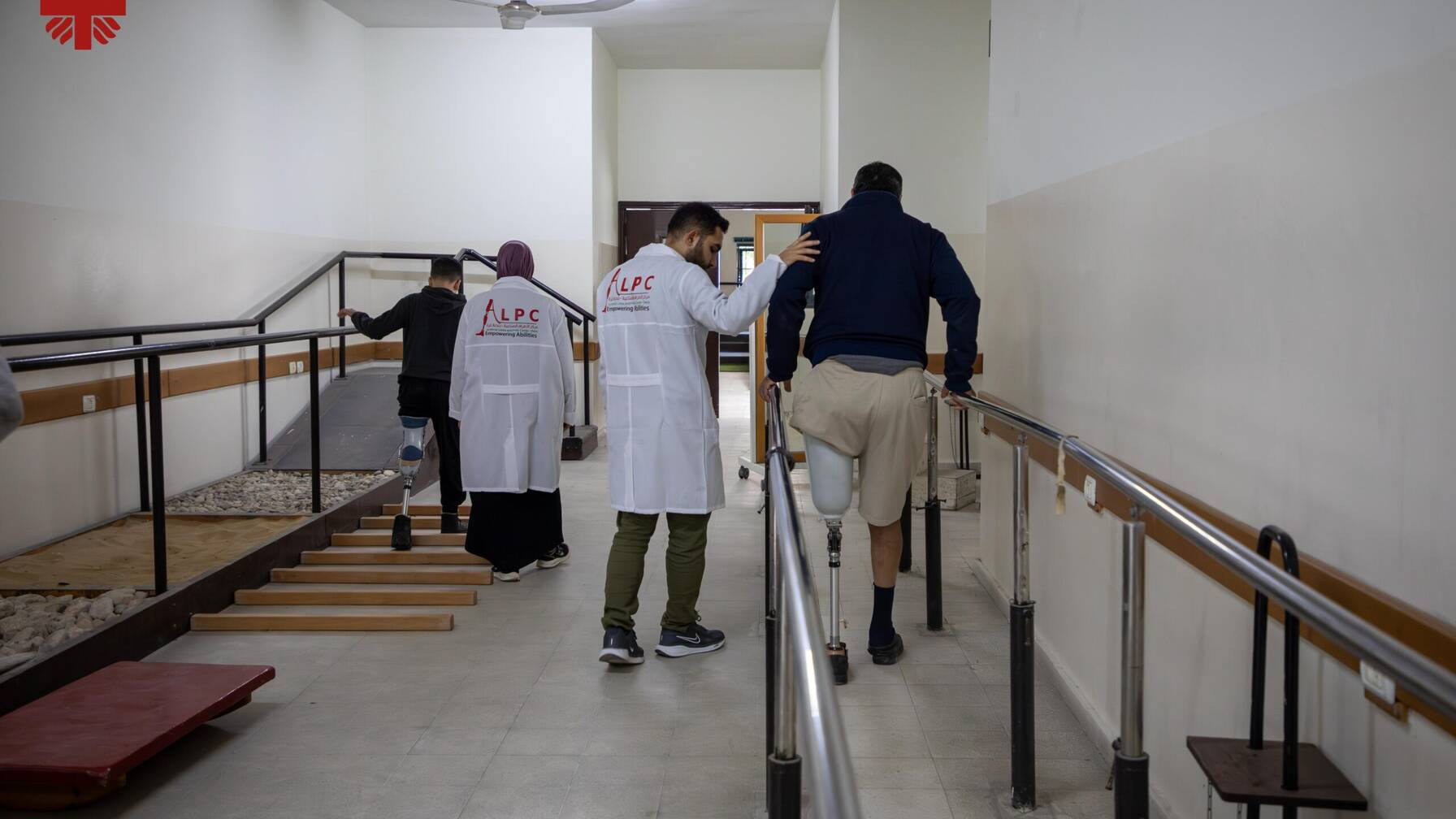 Caritas Jérusalem, en collaboration avec le centre Artificial Limbs and Polio Center de Gaza, a déjà pu soutenir 140 personnes en leur fournissant une prothèse.