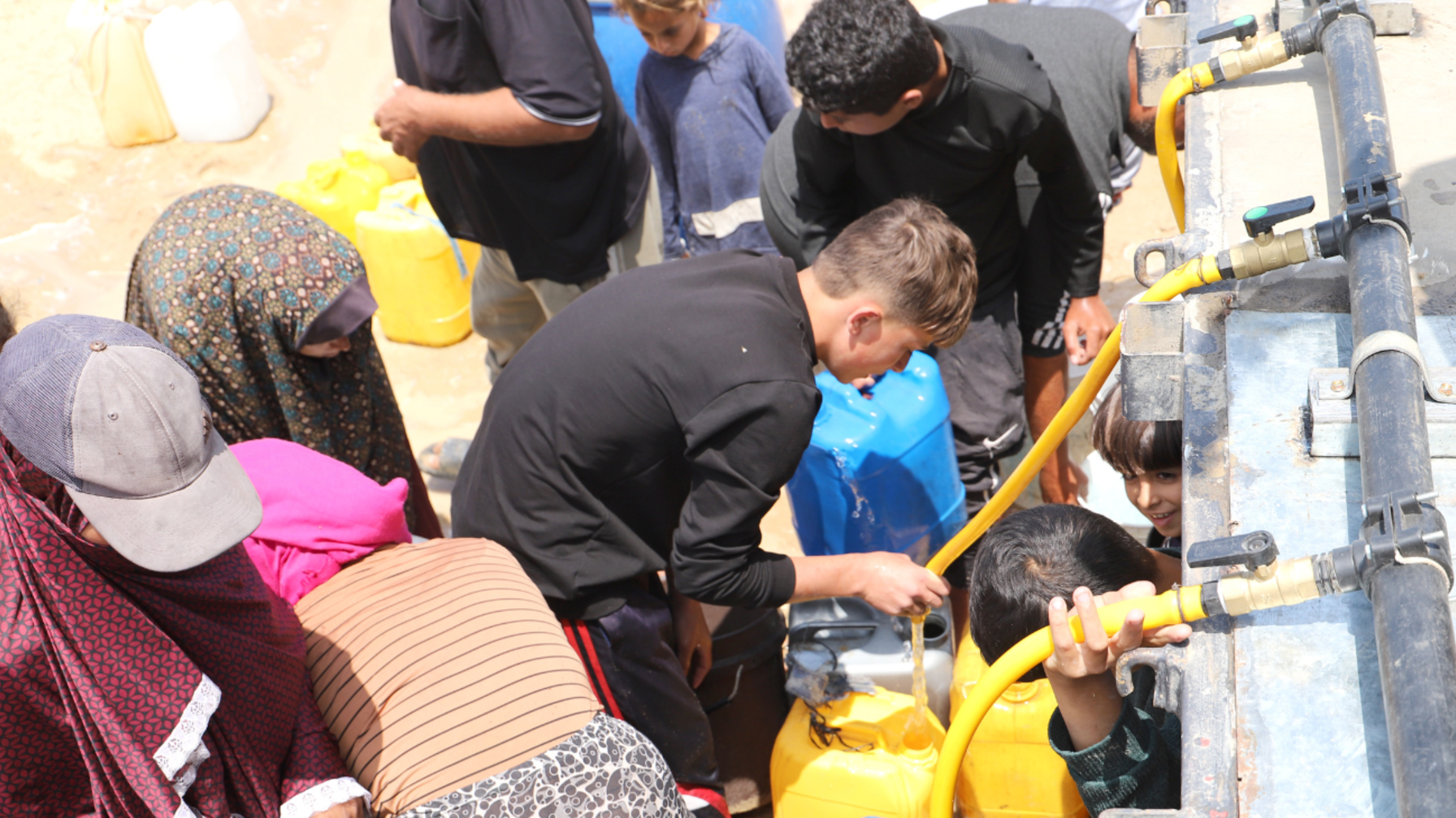 Simple distribution systems provide people with running water.