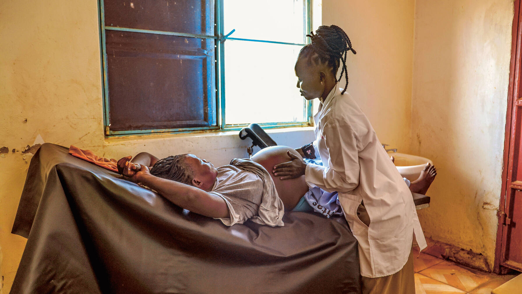 Les moyens médicaux au camp de Gorom sont limités. La joie n’en est que plus grande lorsqu’il n’y a pas de complications lors d’un accouchement.