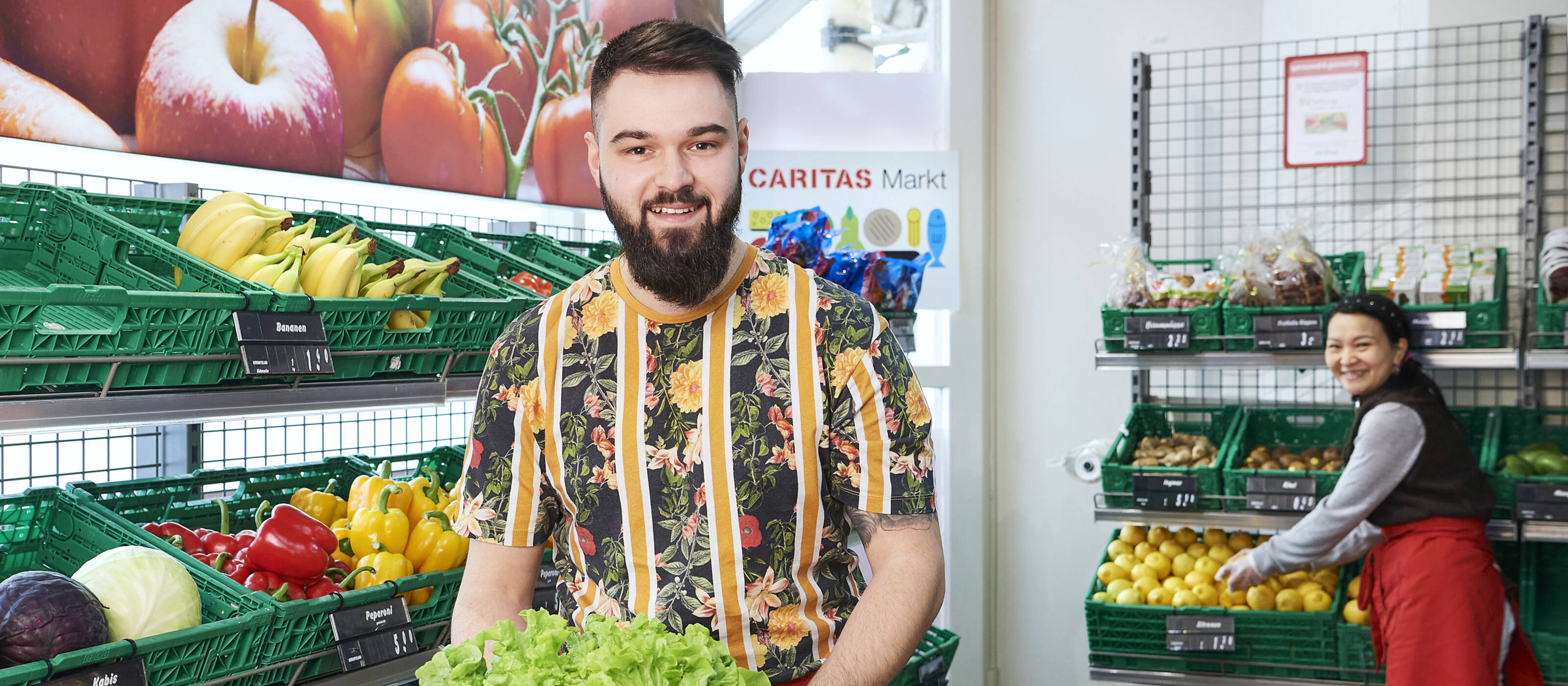 Sempre più persone devono ricorrere alla possibilità di fare acquisti a prezzi convenienti. Nei mercati Caritas beneficiano di notevoli riduzioni di prezzo. 