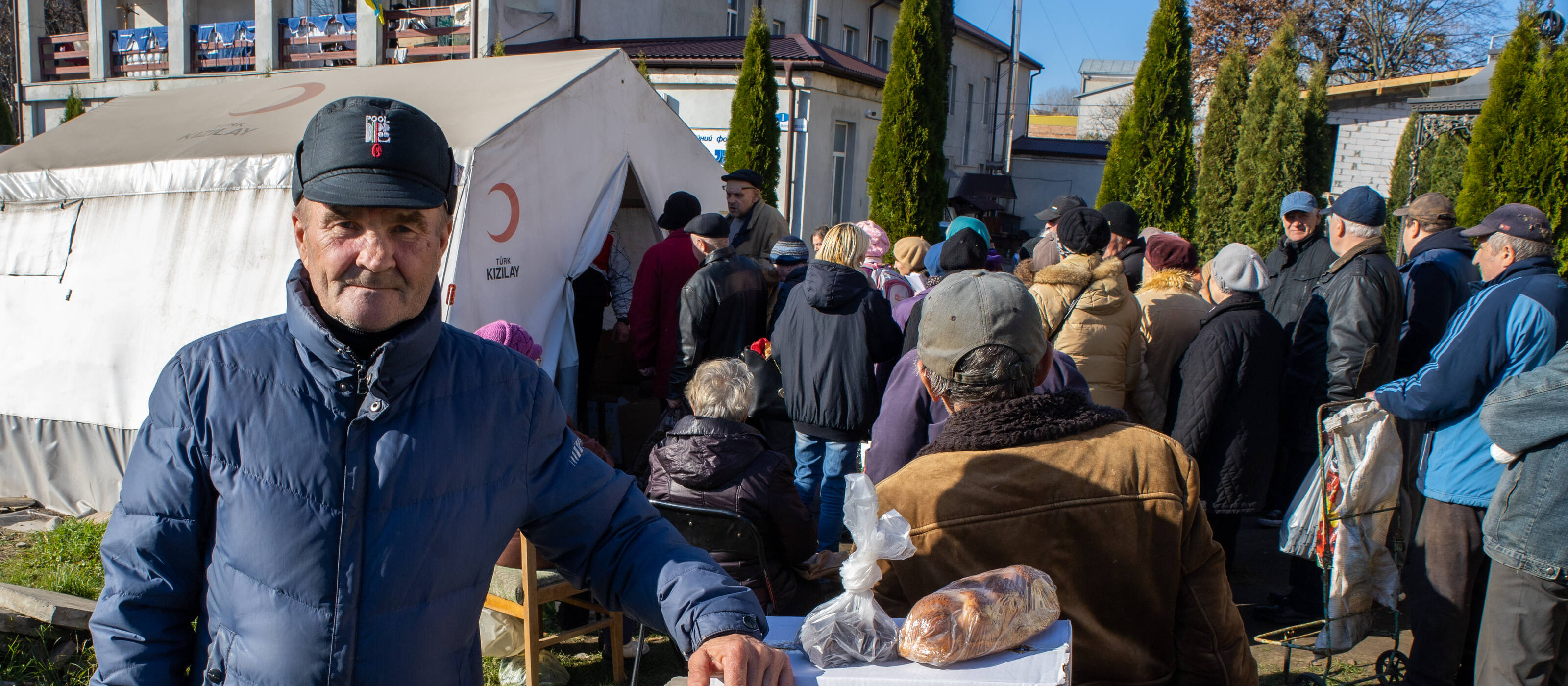 Les personnes déplacées internes en Ukraine reçoivent le soutien de Caritas.