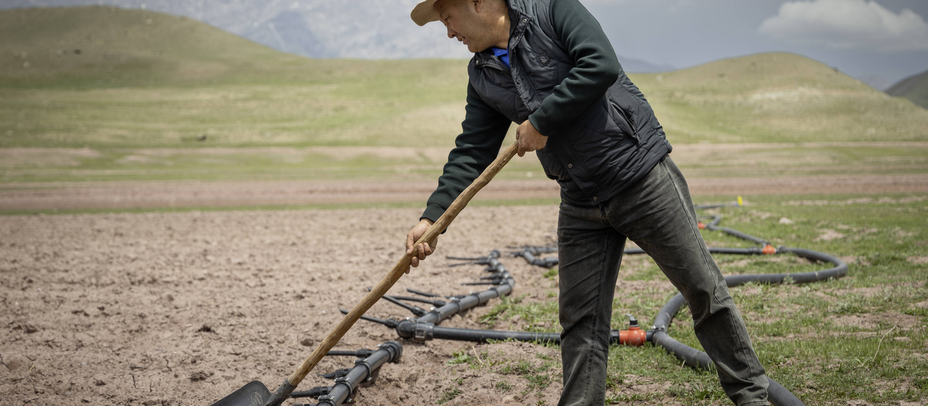 Les agriculteurs tadjiks s'adaptent au changement climatique et misent sur une gestion durable des ressources naturelles.