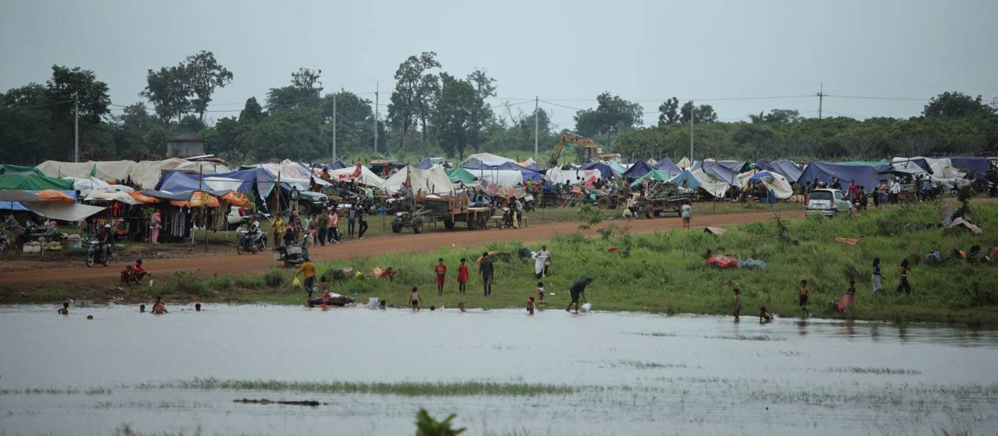 De nombreuses personnes ont trouvé refuge dans un centre d'accueil à Preah Vihear.