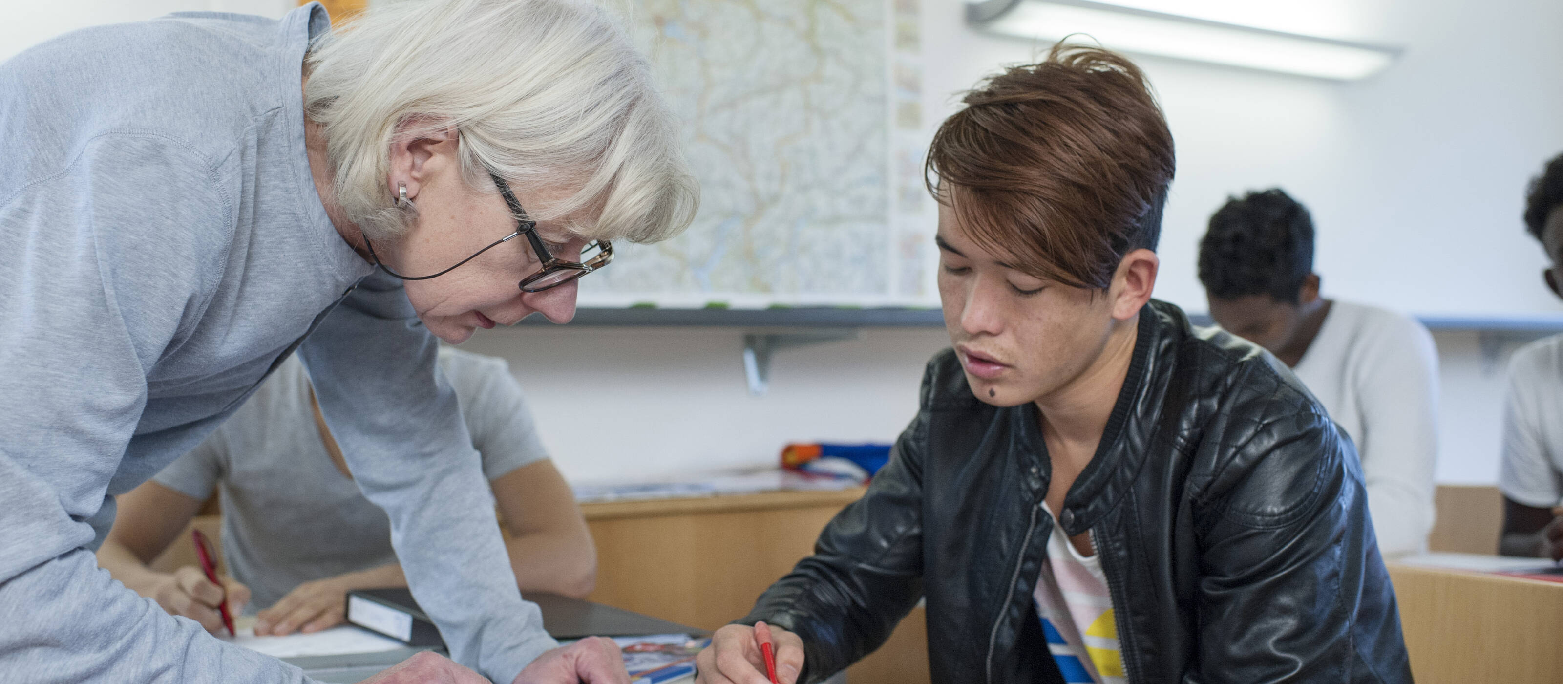 Deutschkurs für Geflüchtete: Die Caritas bietet verschiedenste Freiwilligenangebote.