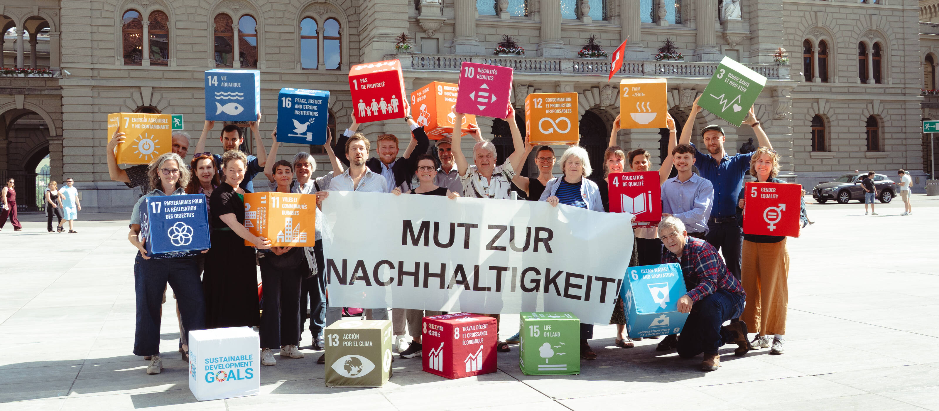 Mehr Mut zur Nachhaltigkeit – das fordert die Plattform Agenda 2030, hier bei der Lancierung der Petition am 9. Juni 2026.