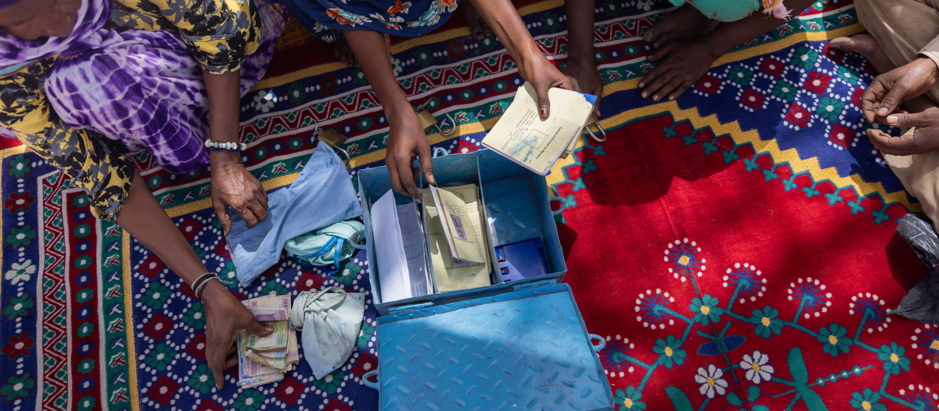 Women in Tchad, receiving Cash Assistance