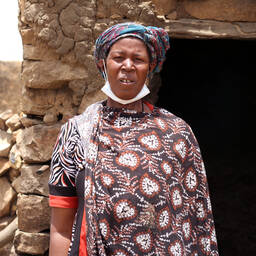 Samba überlegte gemeinsam mit ihrem Mann, in ein anderes Gebiet zu fliehen – ihnen blieb kaum noch etwas zu essen.
