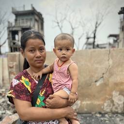 Kalaya mit ihrer Tochter aus Myanmar