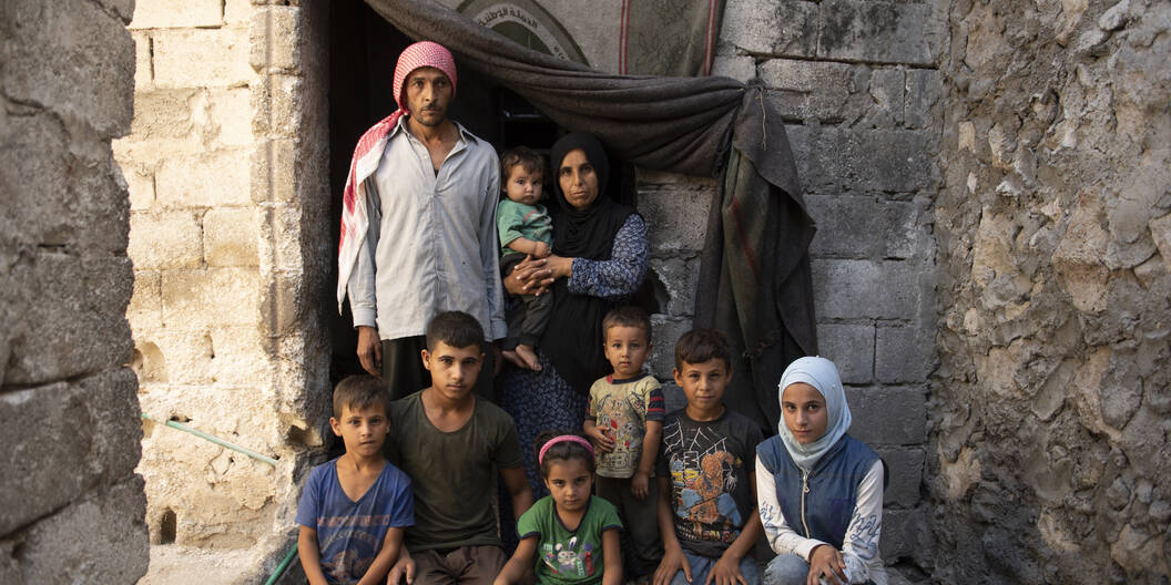 Besonders vulnerable Familien aus Syrien werden mit einer Kombination aus Bargeldhilfe und fallmanagement unterstützt.