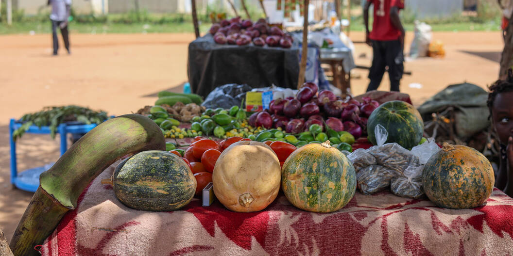 Marktstände im Gorom-Camp in Juba, Südsudan