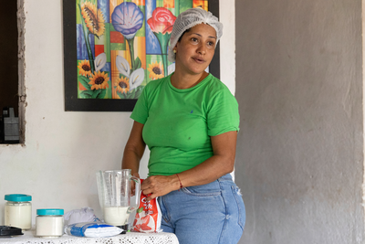 Haieduangel entwickelt in einem Förderprogramm einen Geschäftsplan für ihr Business in Kolumbien und steigert ihre Cupcake- und Torten-Verkäufe.