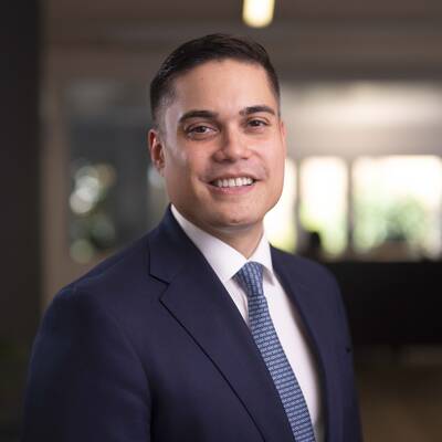 Dr. Lawrence Reiser, Rechtsanwalt und Notar 